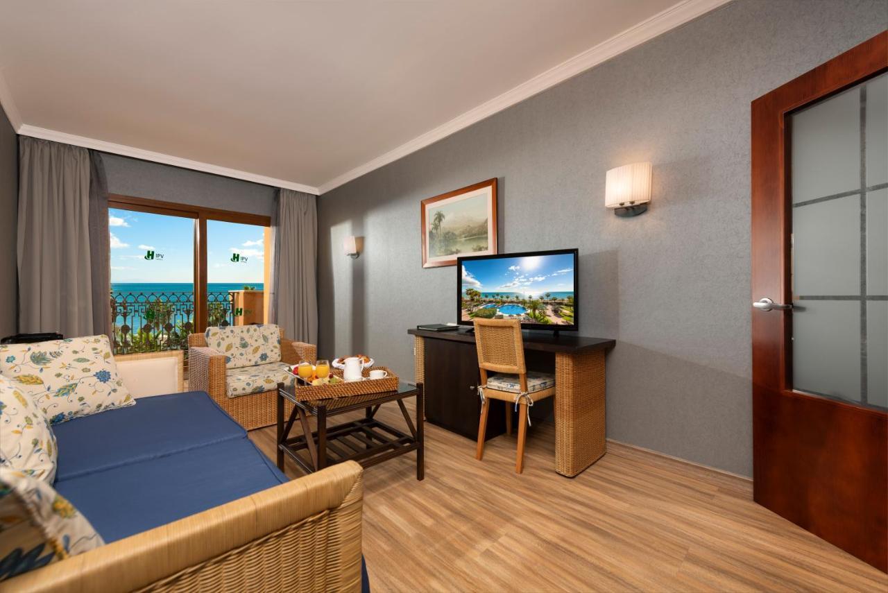 Junior Suite with Terrace and Sea View