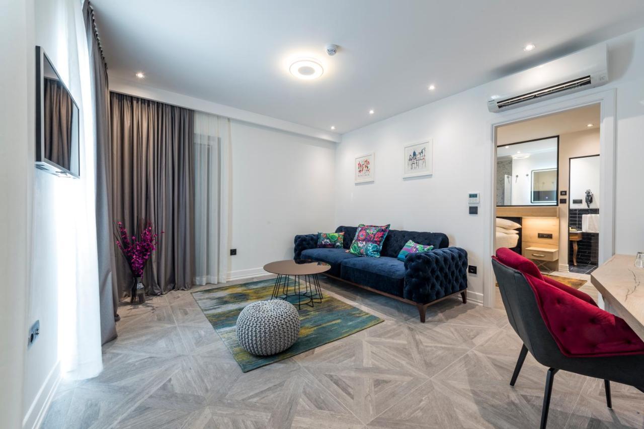 Deluxe Suite with Terrace