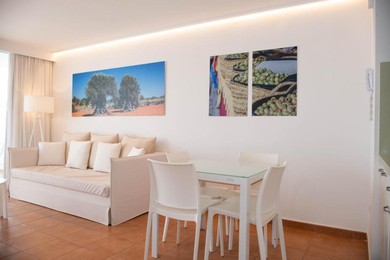 One-Bedroom Apartment Garden View