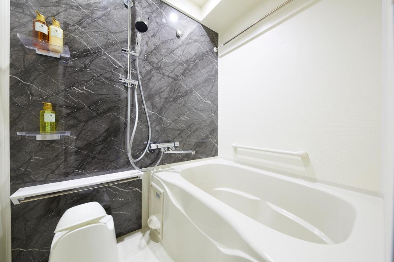 Japanese Concept Room with Washing Machine,1554376225:JPEG