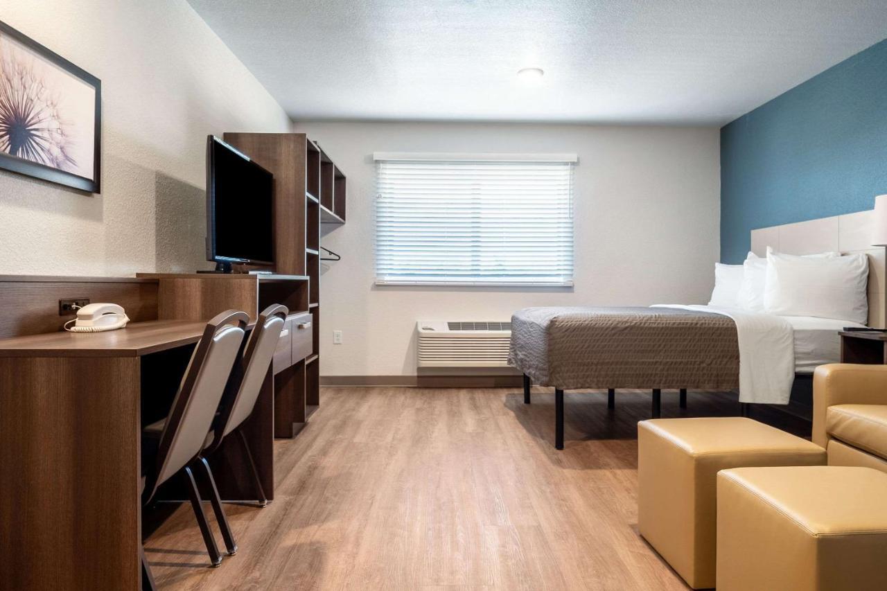 Queen Room  with Tub - Disability Access/Non-Smoking