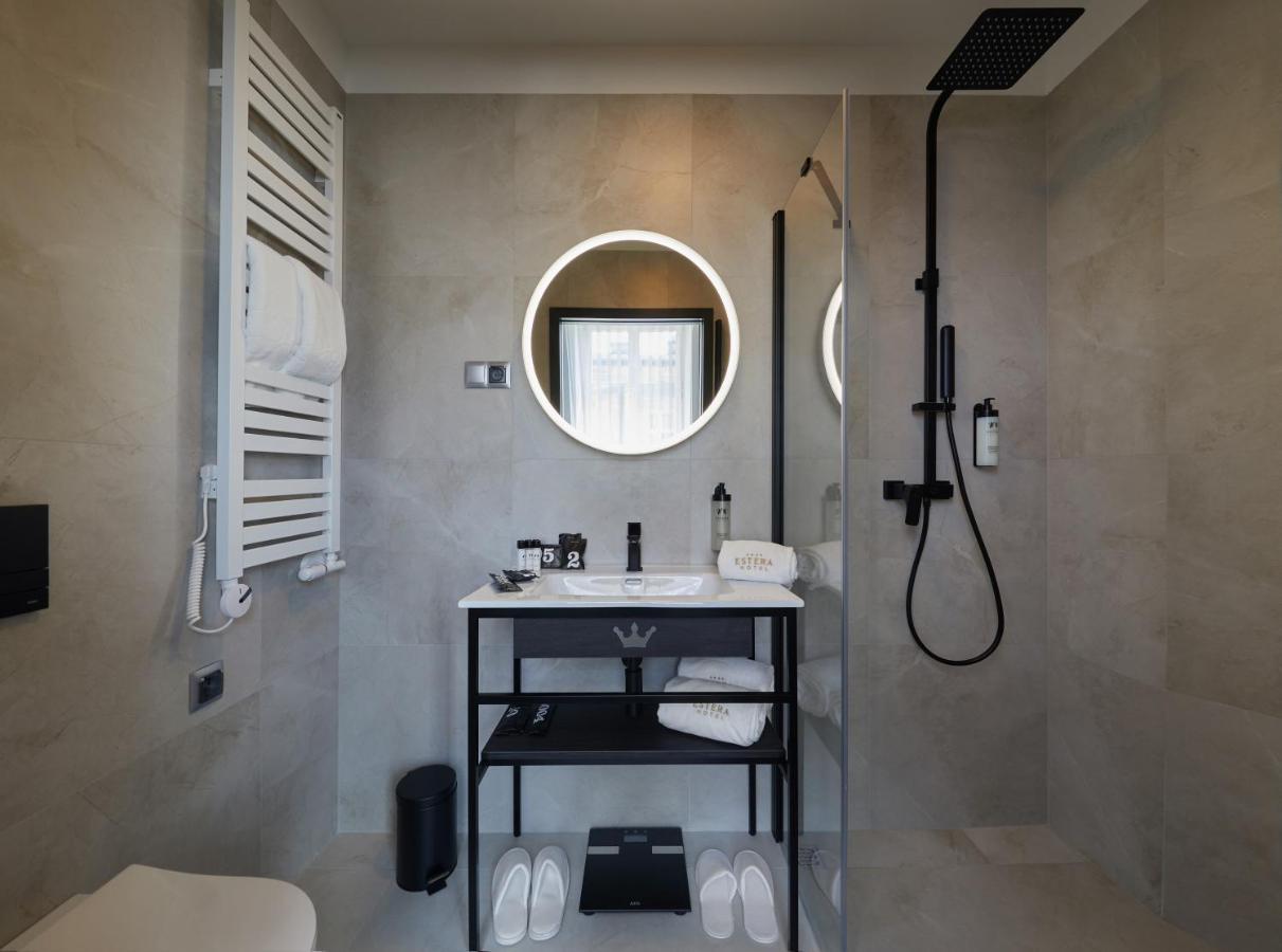 Superior Triple Room with shower