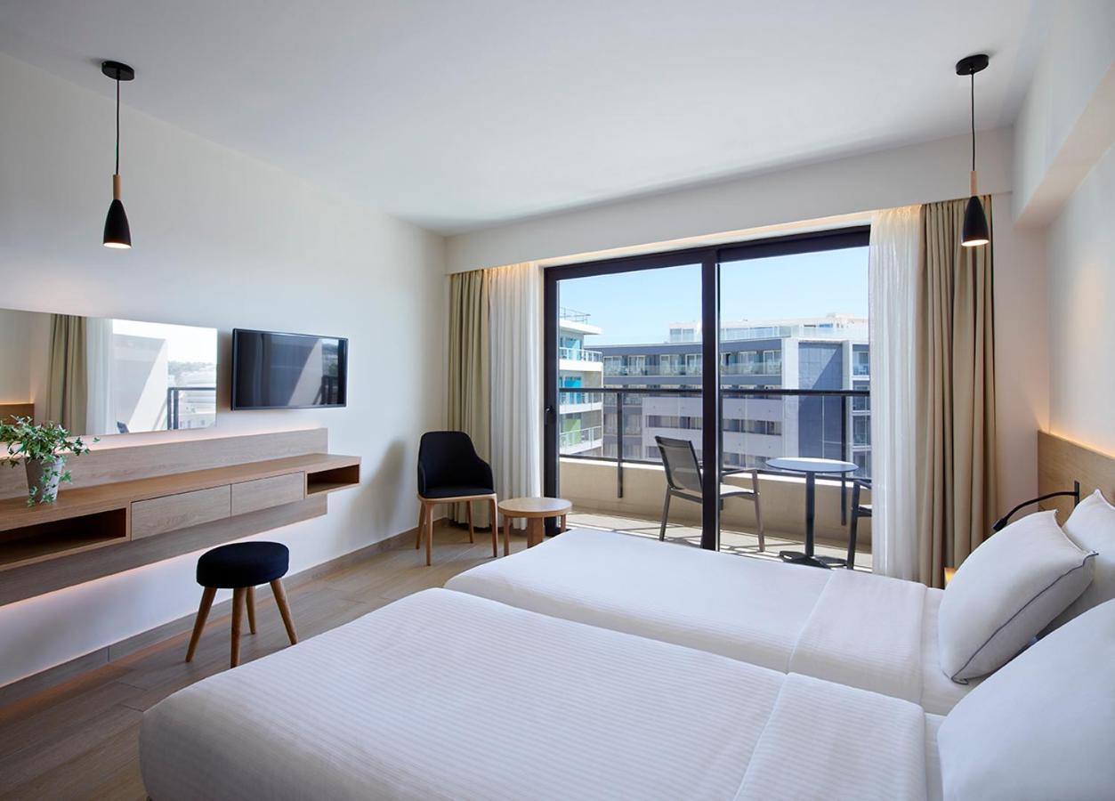 Superior Double or Twin Room with City View