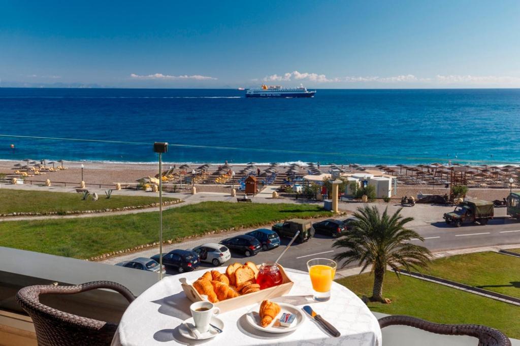 Standard Double or Twin Room with Sea View