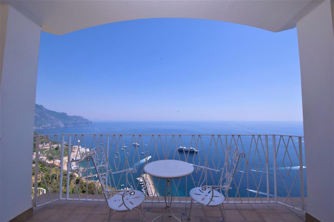 Superior Double Room with Balcony and Sea View