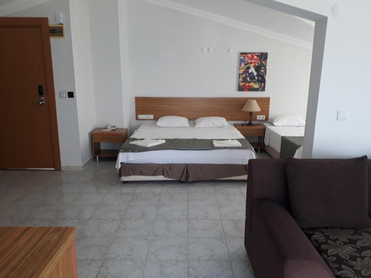 Comfort Triple Room