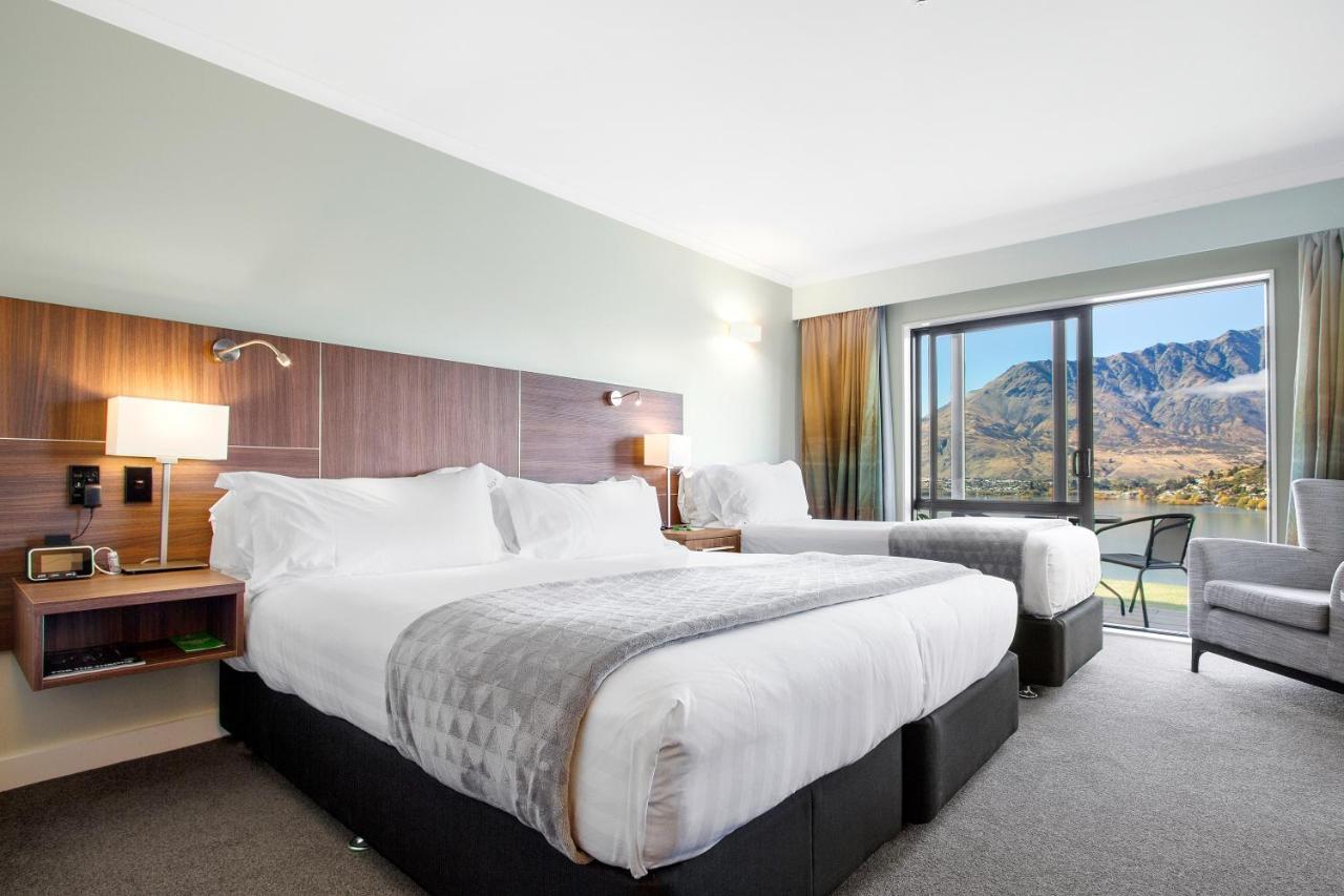 Premium Room with Lake View