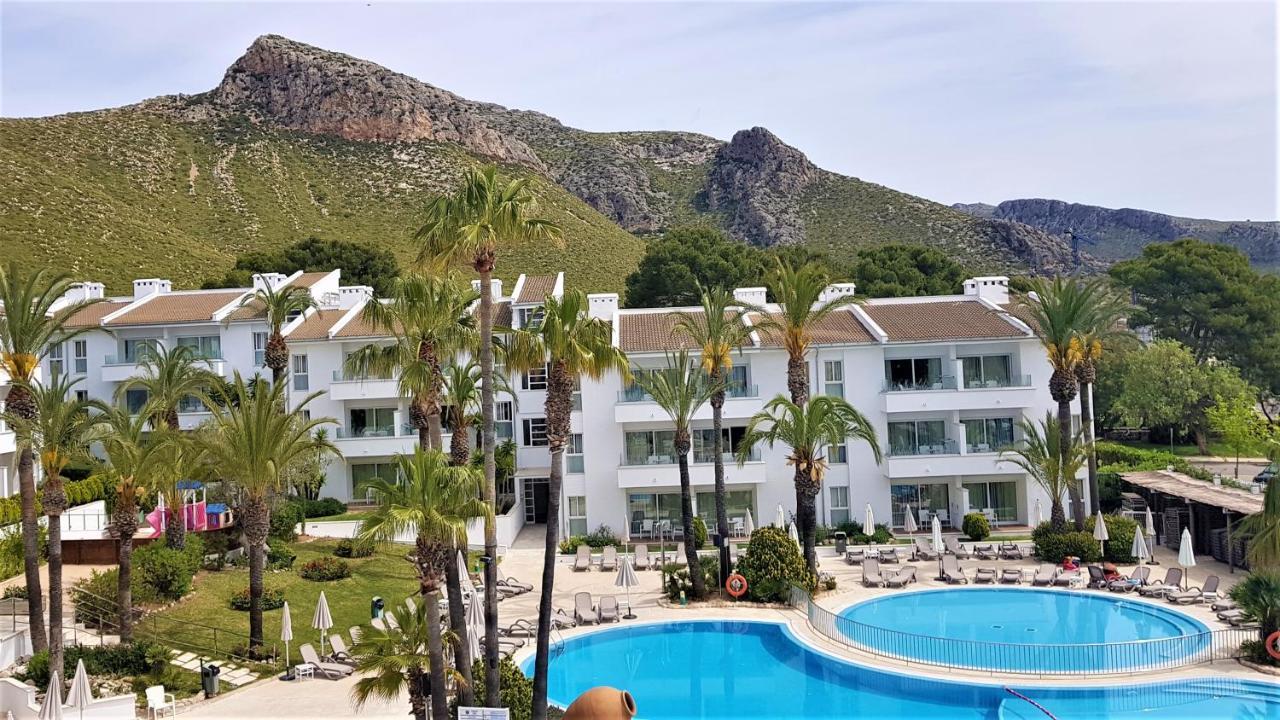 Suite with Pool View