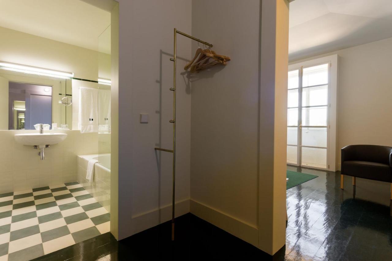 Deluxe Double Room with River & Sea View