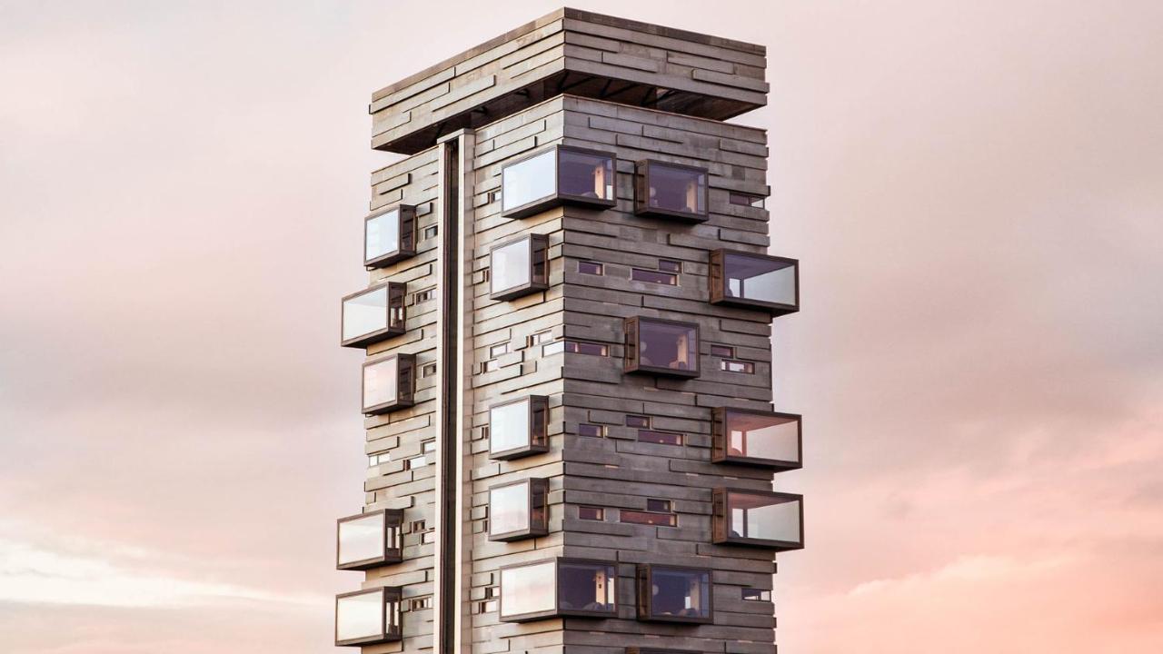 Tower Deluxe Suite 50m2 Middle Floor
