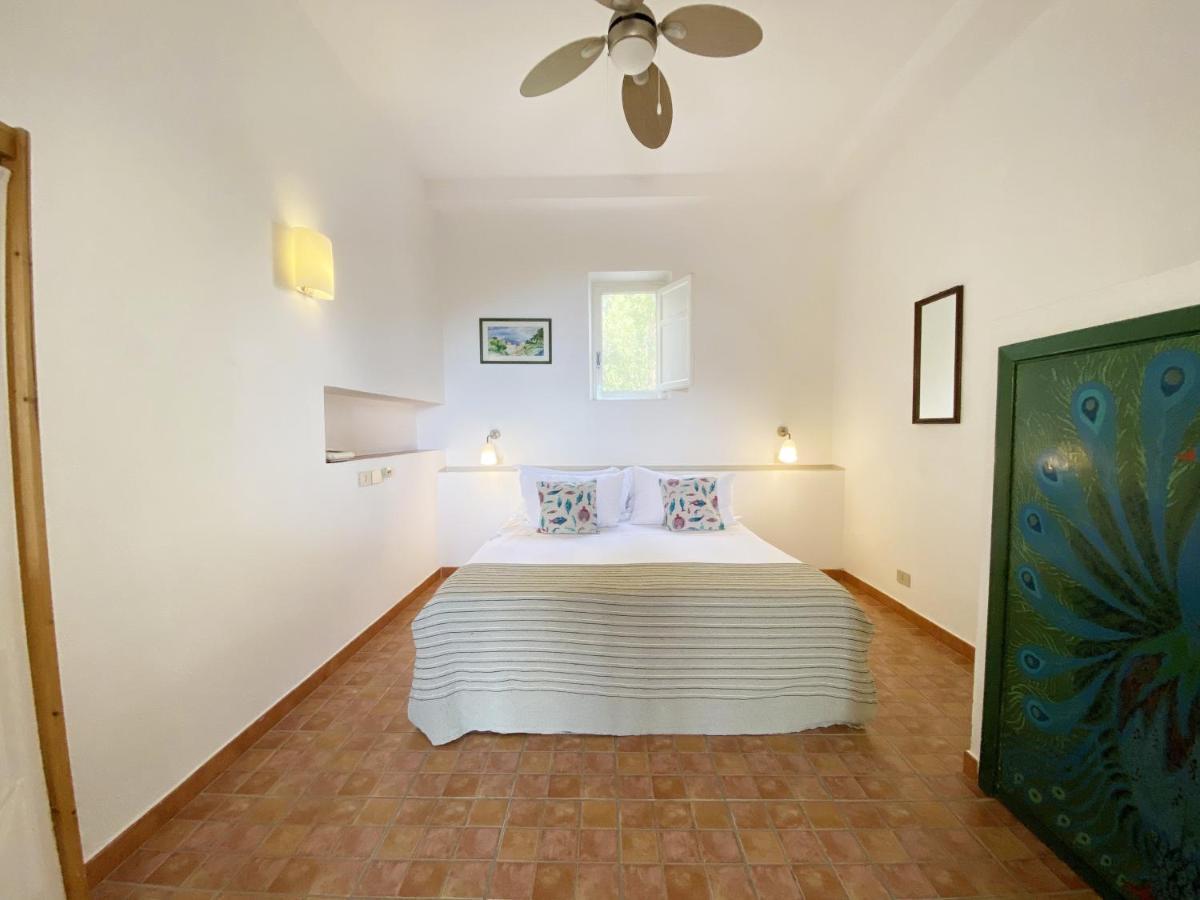 Studio with Patio and Garden View