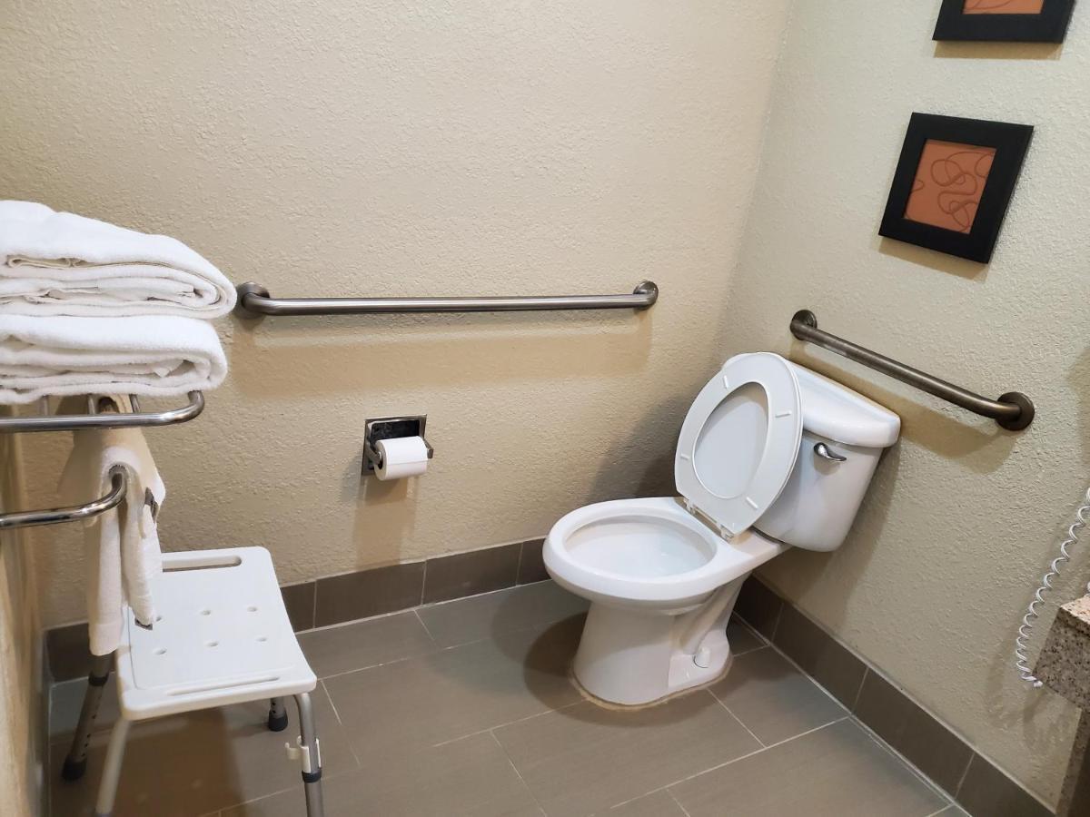Suite with Two Queen Beds - Accessible/Non-Smoking