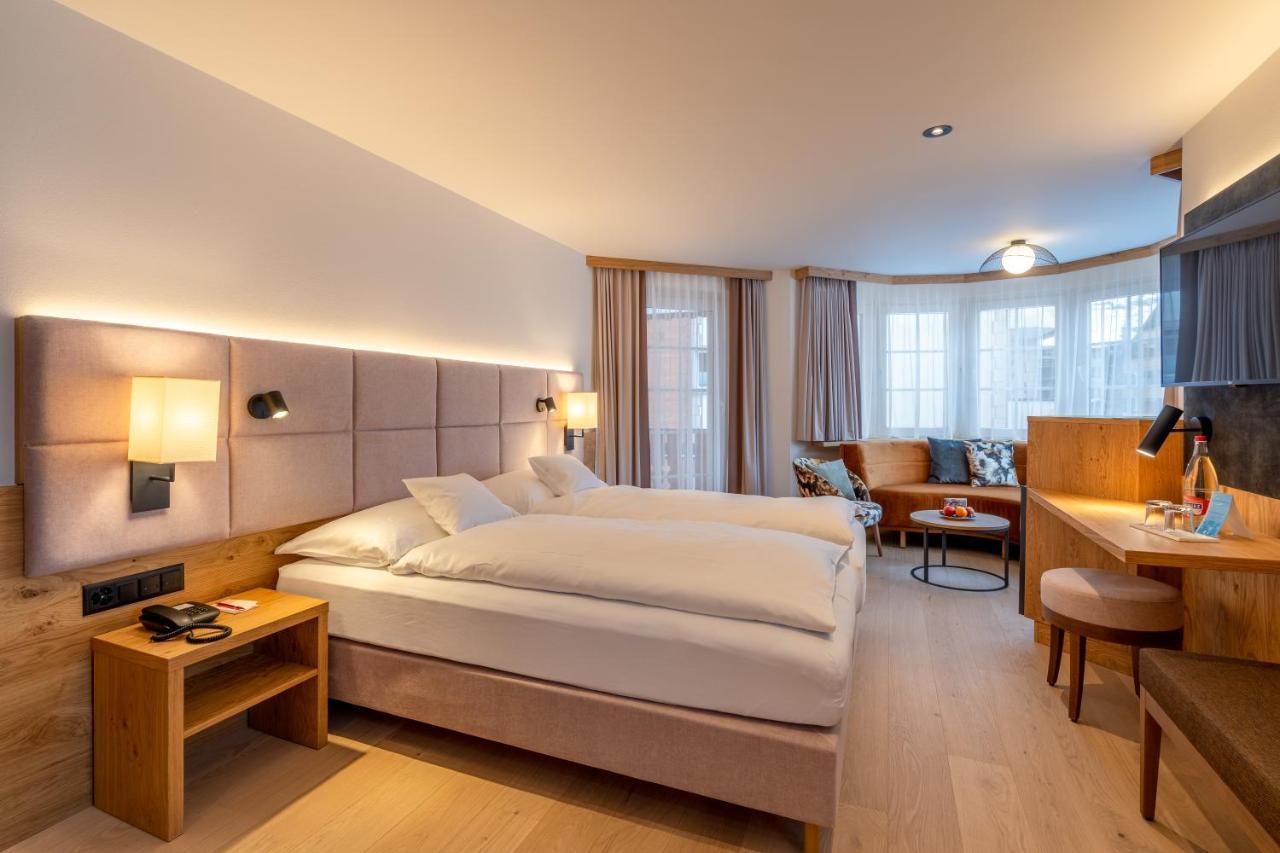 Large Double Room with Matterhorn View