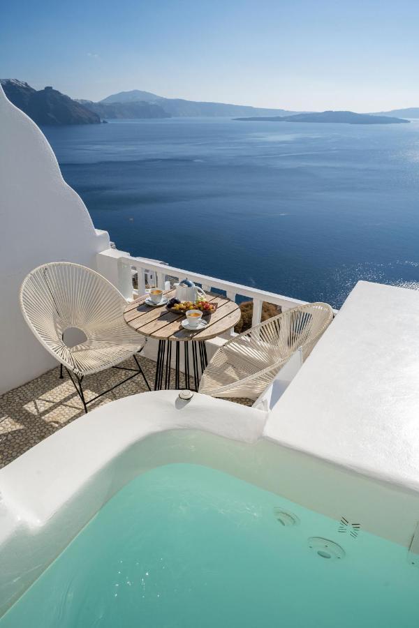 Classic Room with Hot Tub and Caldera View