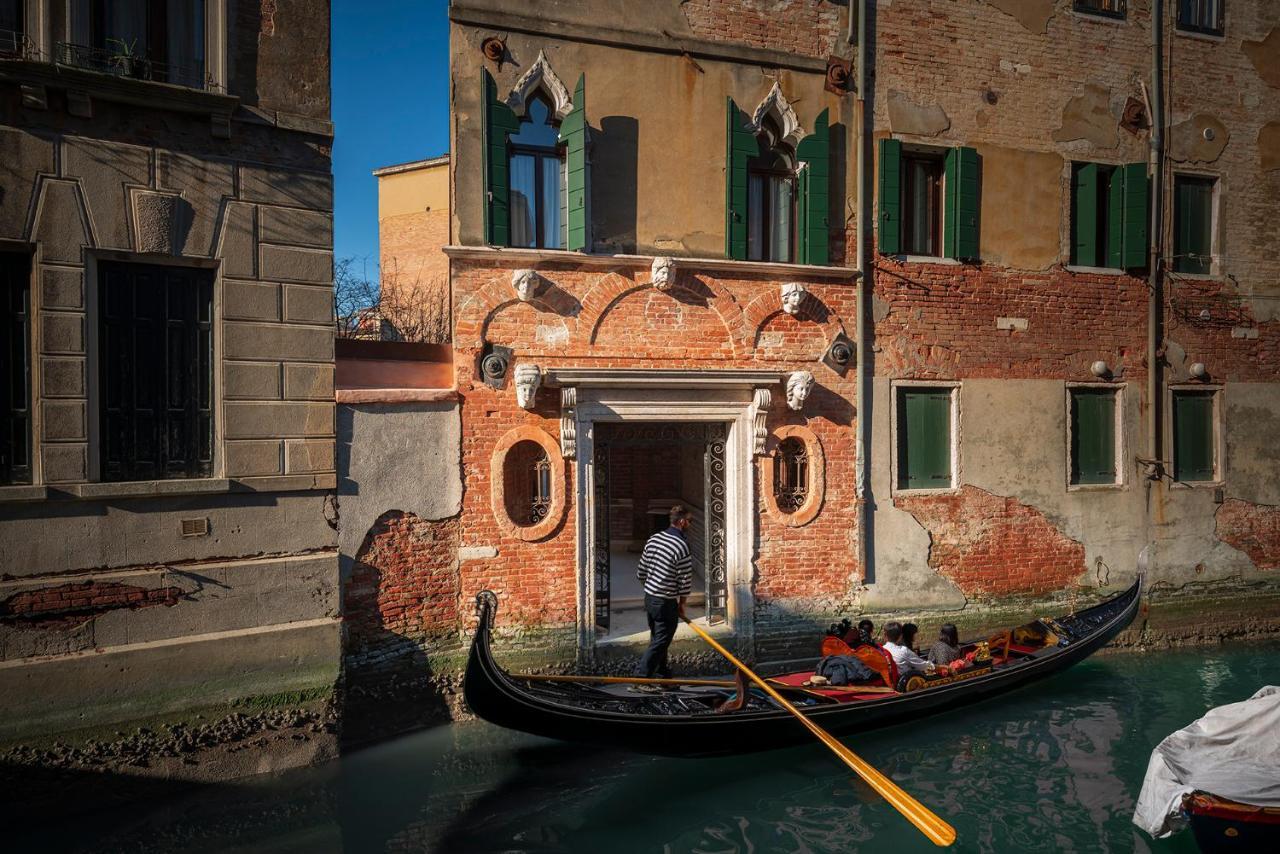 Executive Suite with Canal View