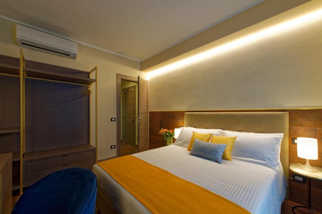 Deluxe Double Room,1050962362:JPEG