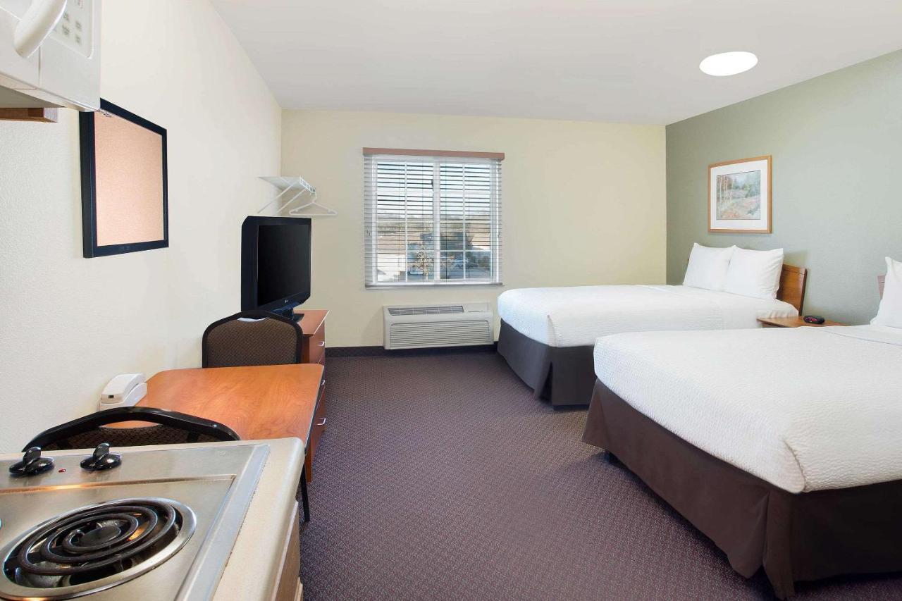 Efficiency Room Two Queen Beds Kitchen Non-Smoking