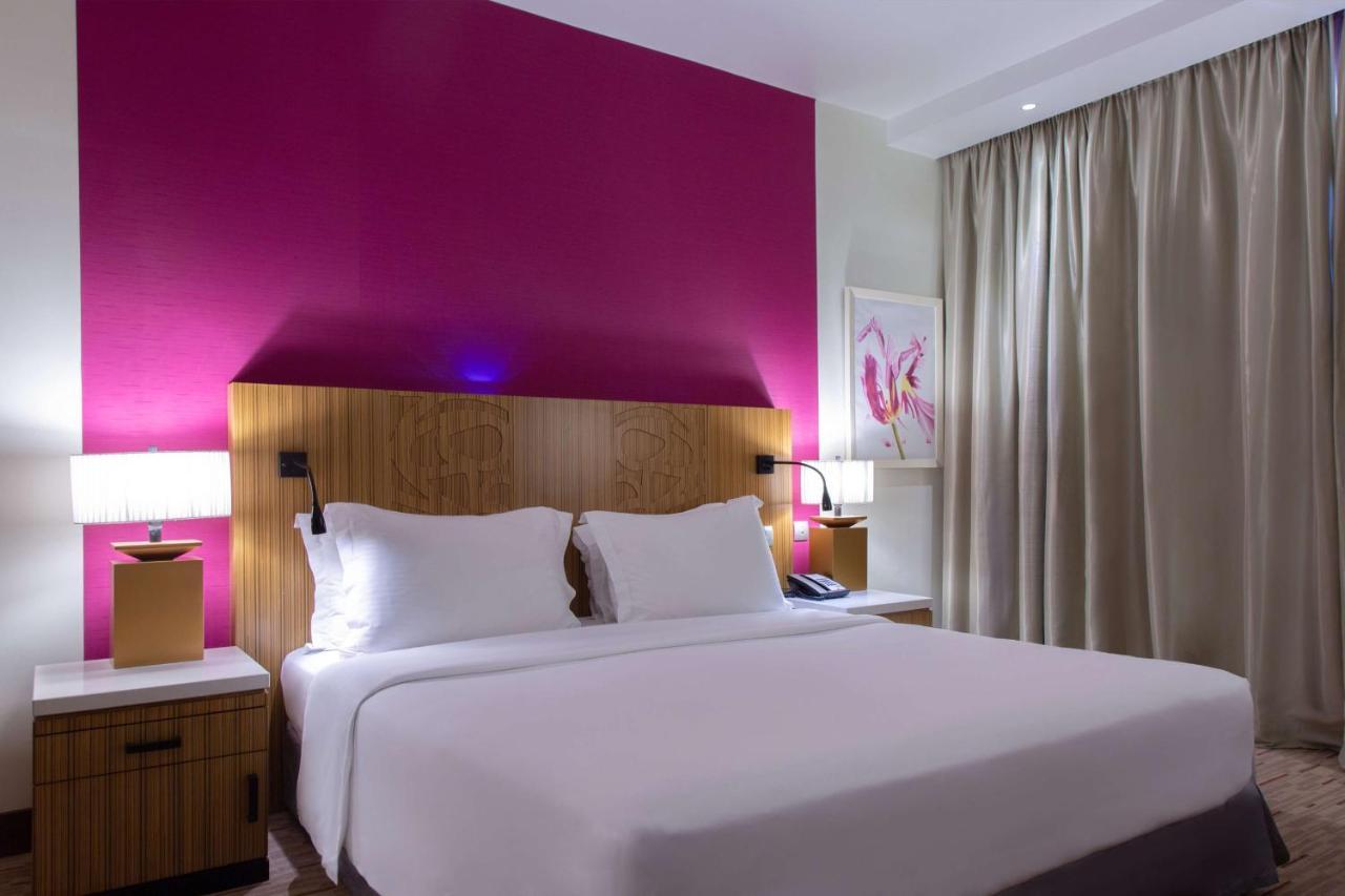 Junior Suite with Lounge Access