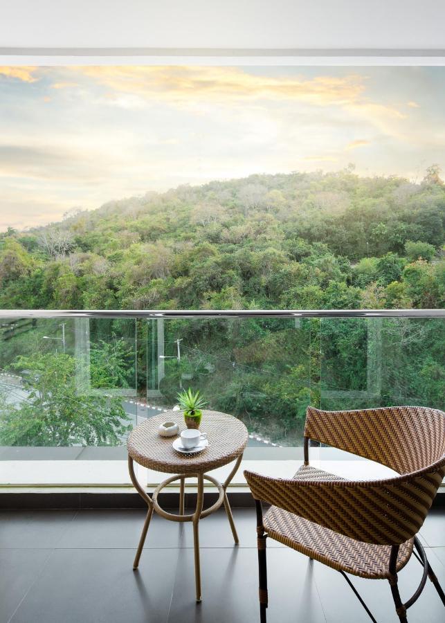 Deluxe Mountain Room