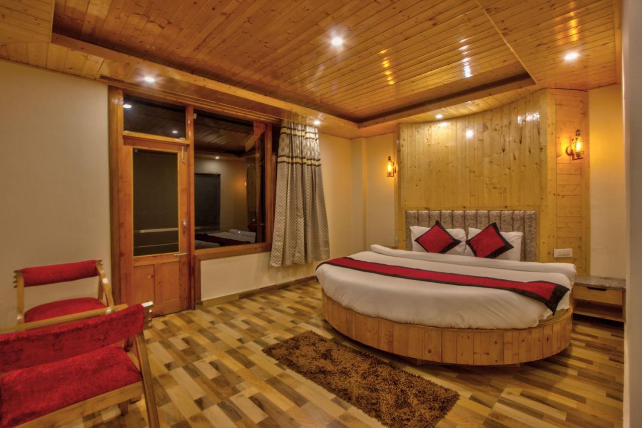 Junior Suite with Balcony