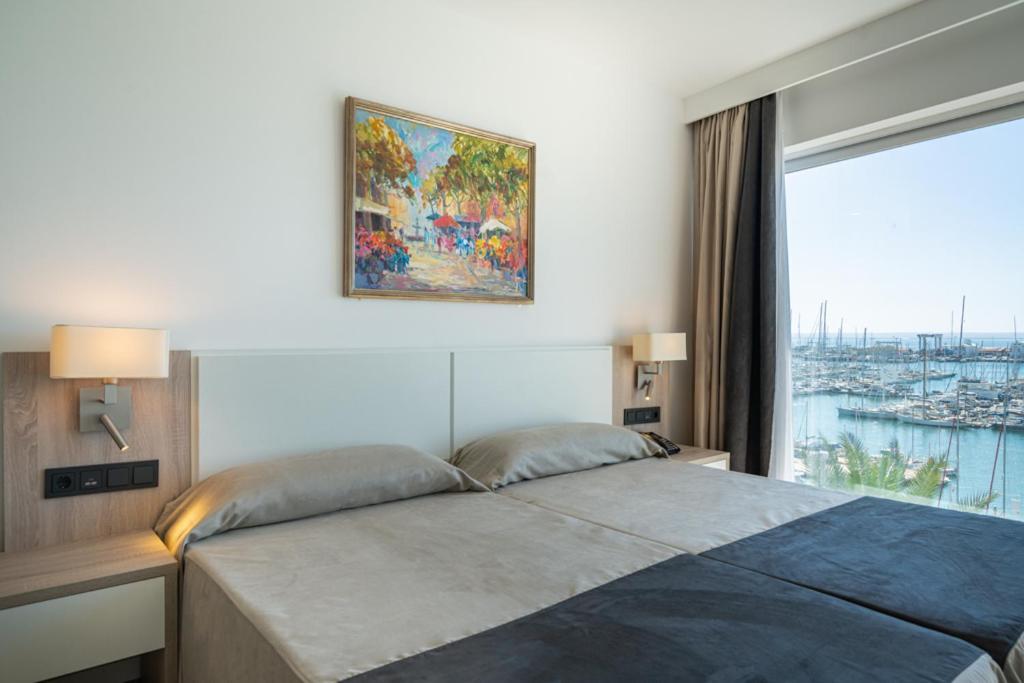 Double Room with Sea View (Single use)