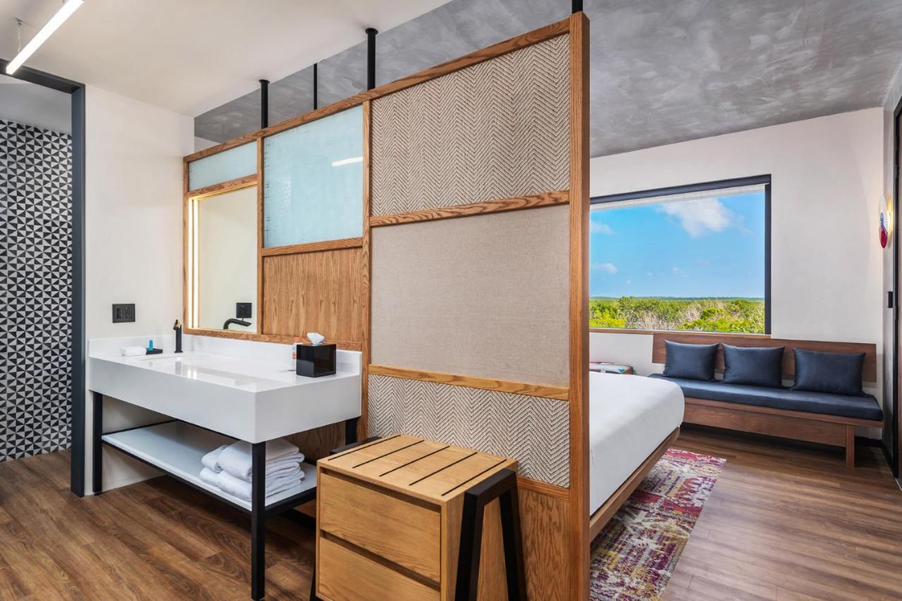 Double Room with Two Double Beds, Terrace and Jungle View