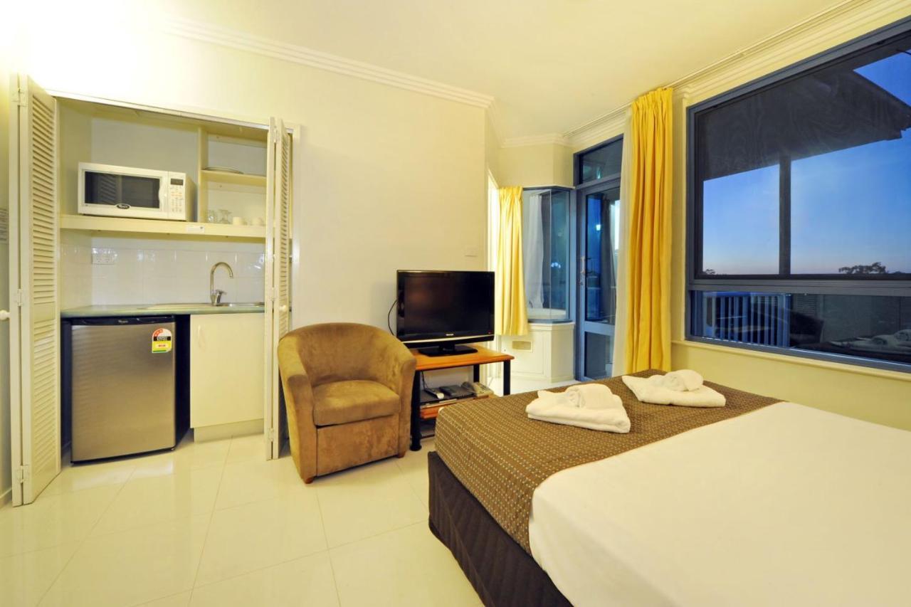 Suite with Bay View and Hot Tub