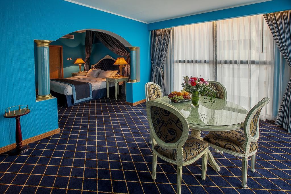 Junior Suite (2 Adults + 1 Child)