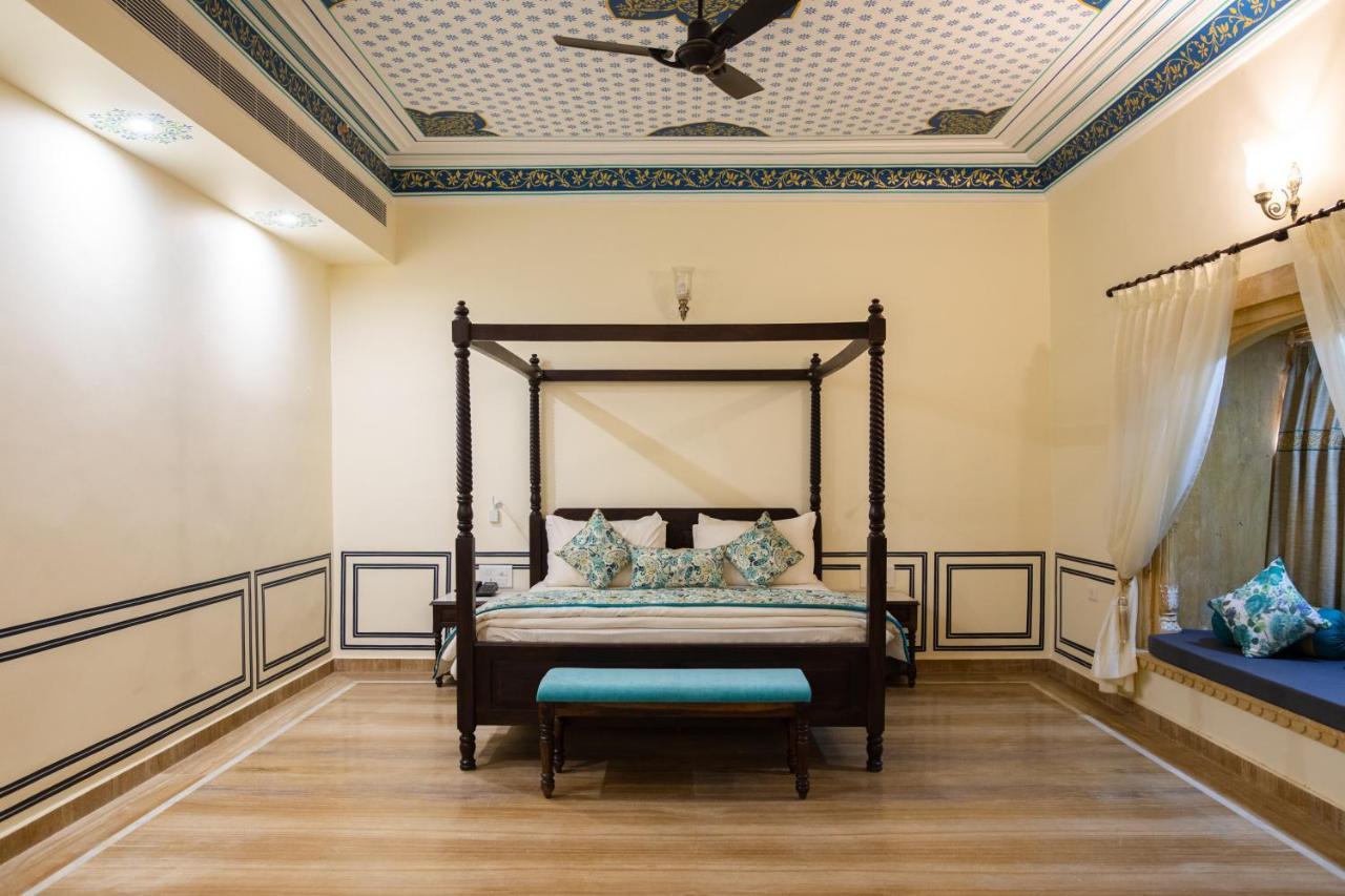 Hazel Suite