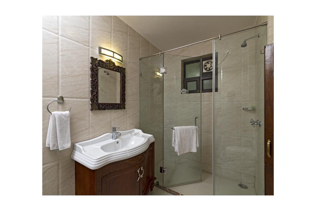 Super Deluxe Double room with complimentary Airport pickup.
