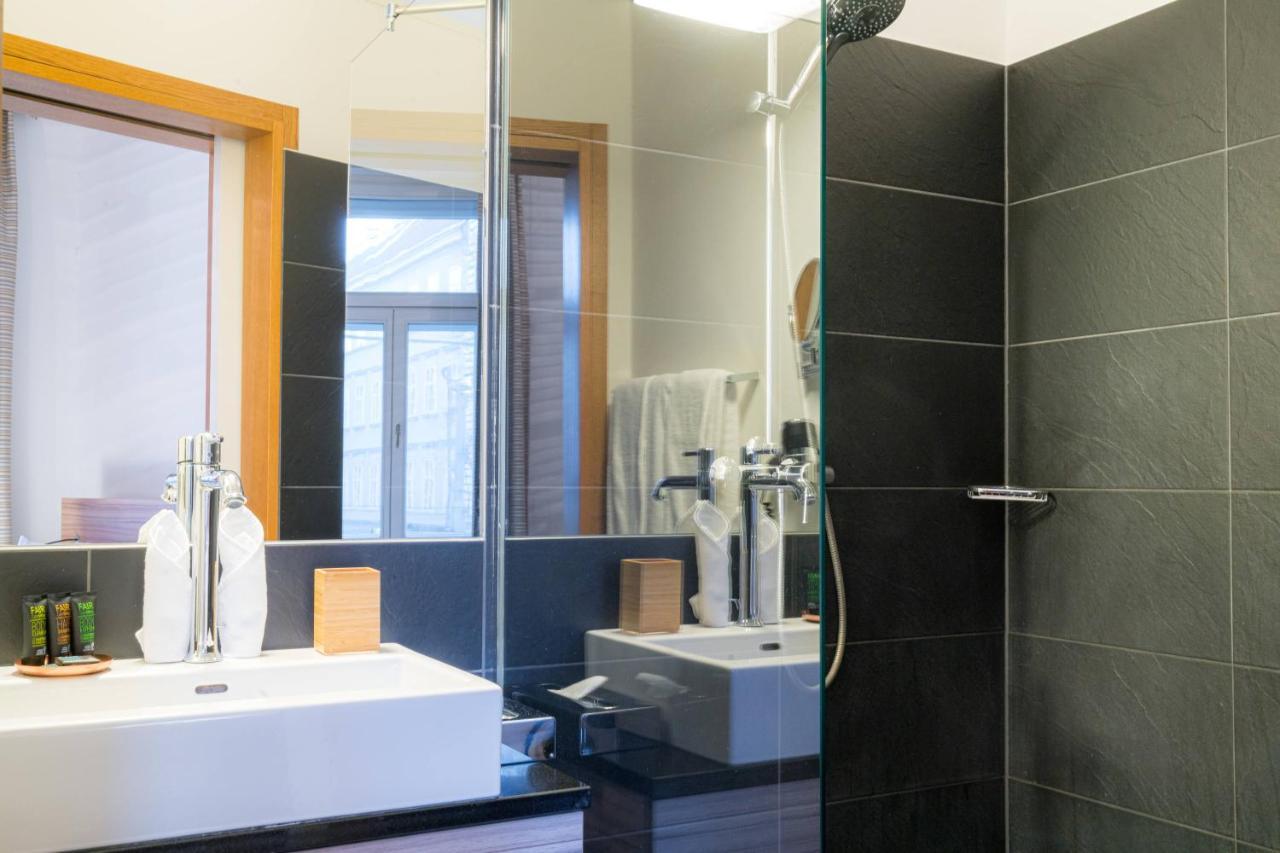 Deluxe Apartment,1113109887:JPEG