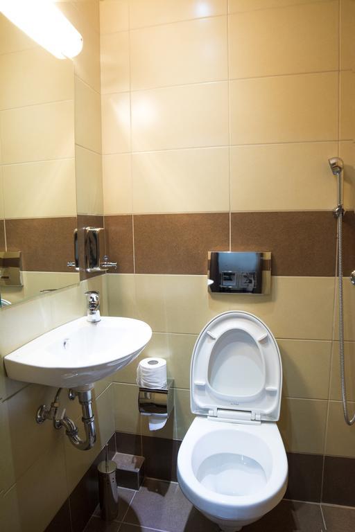 Twin Room with Bathroom and Balcony