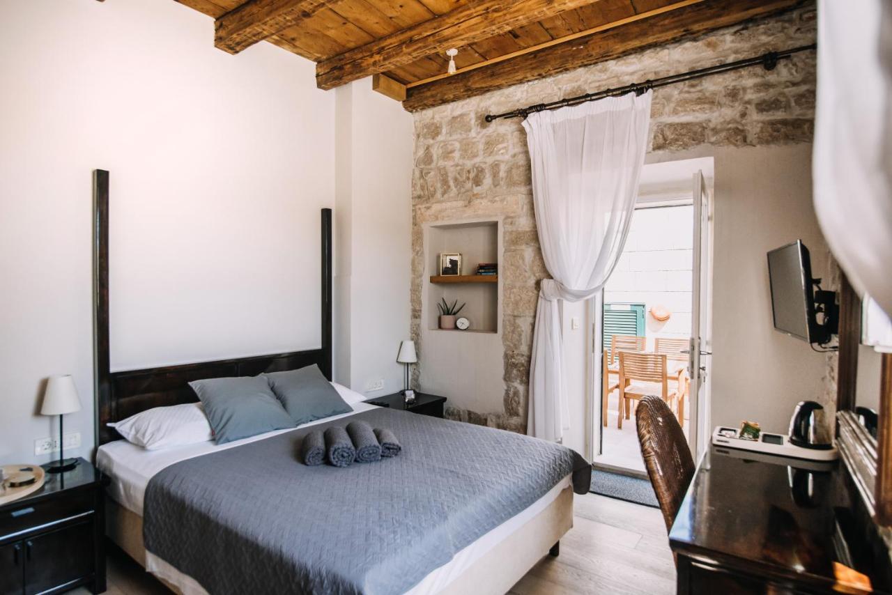 Superior Double Room with Terrace - Ground Floor