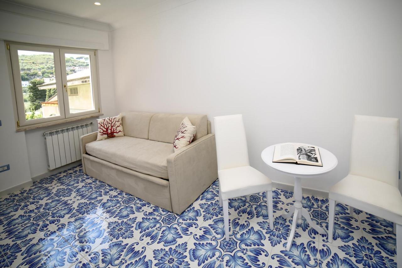 King Room with Balcony,1122634875:JPEG