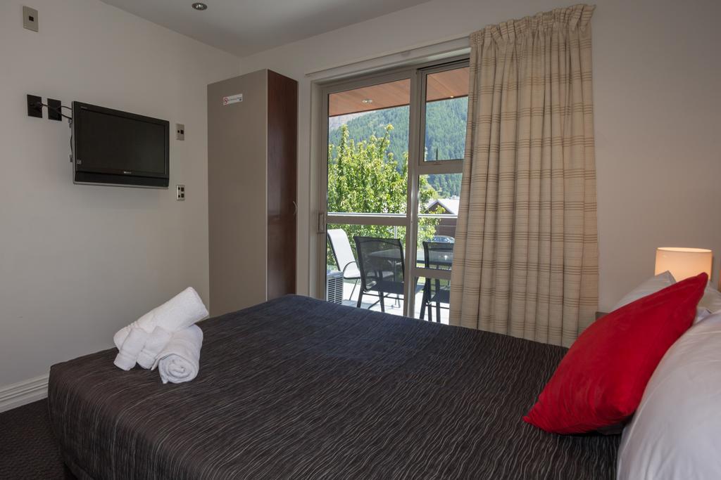 Basic Double Room