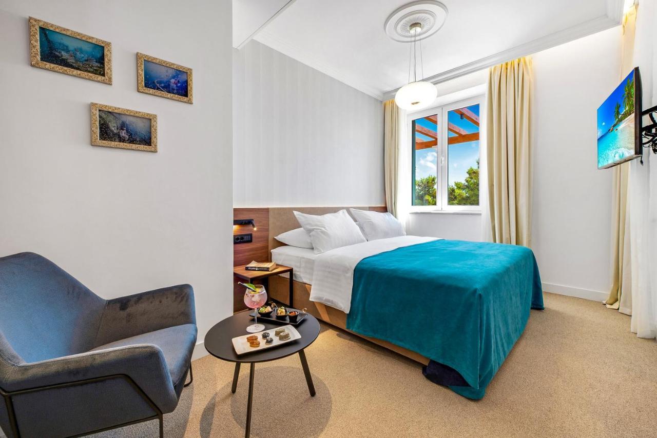Standard Room with Sea View