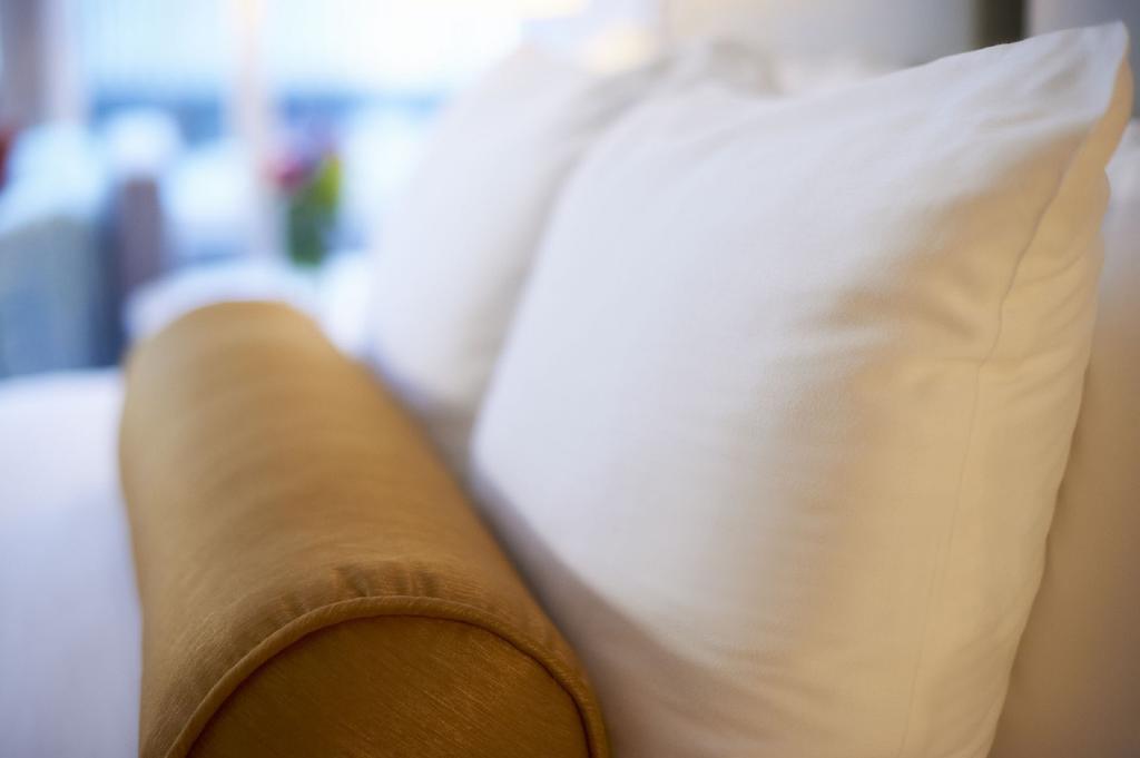 Deluxe King Room,112734762:JPEG