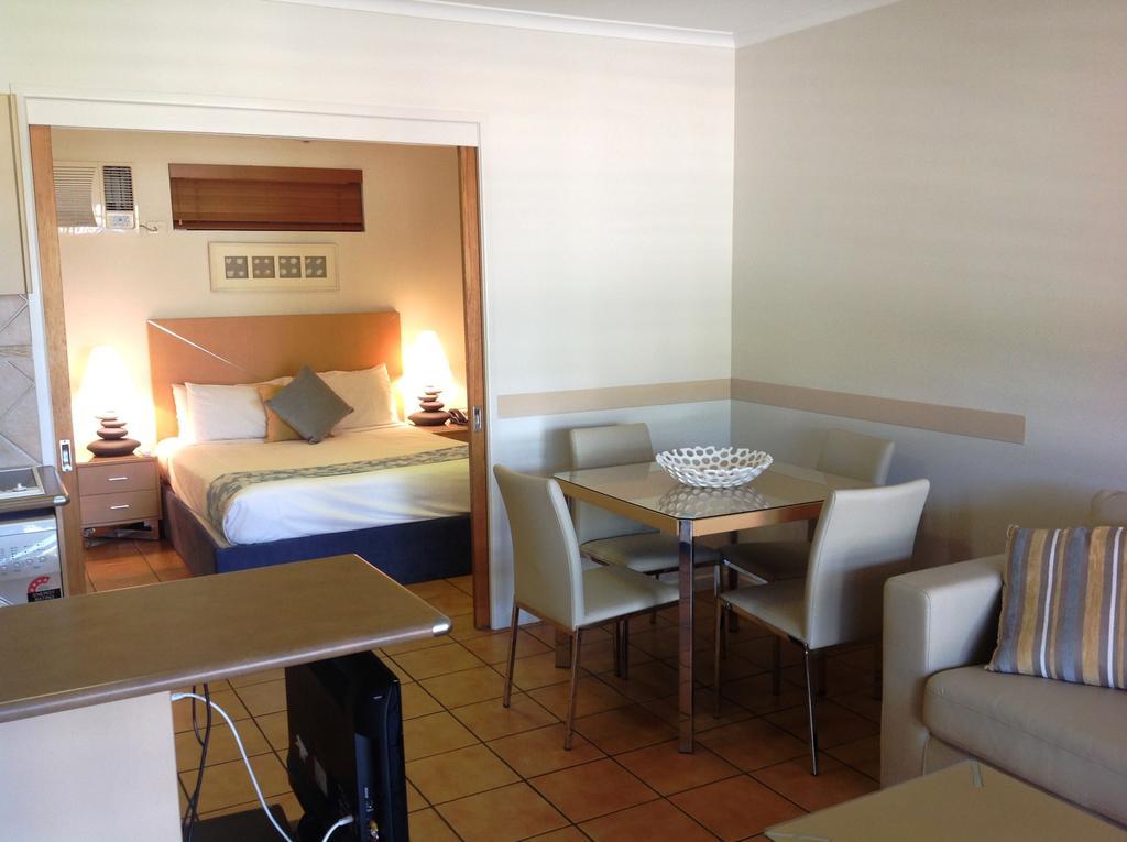 One-Bedroom Suite with Pool View