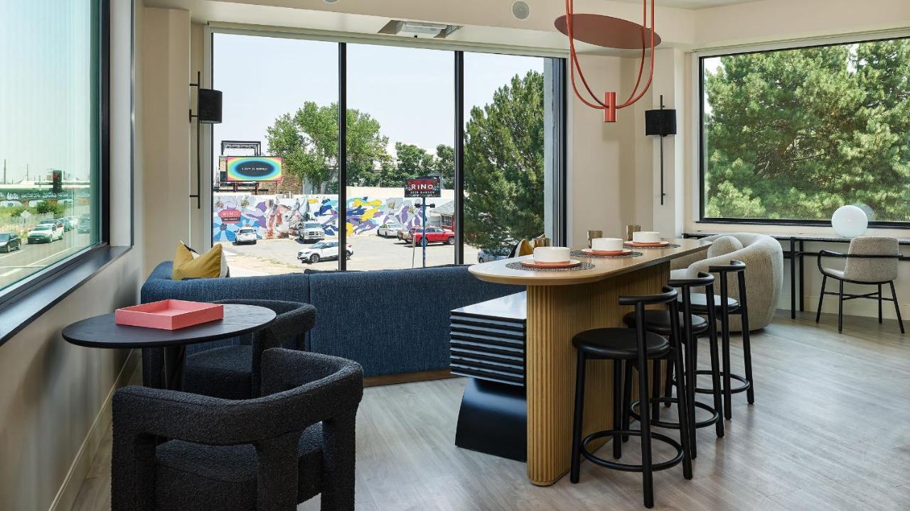 Corner Suite