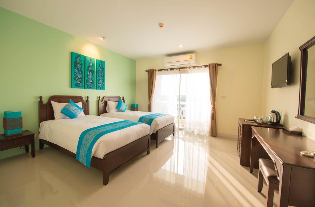 Deluxe Double or Twin Room with Balcony