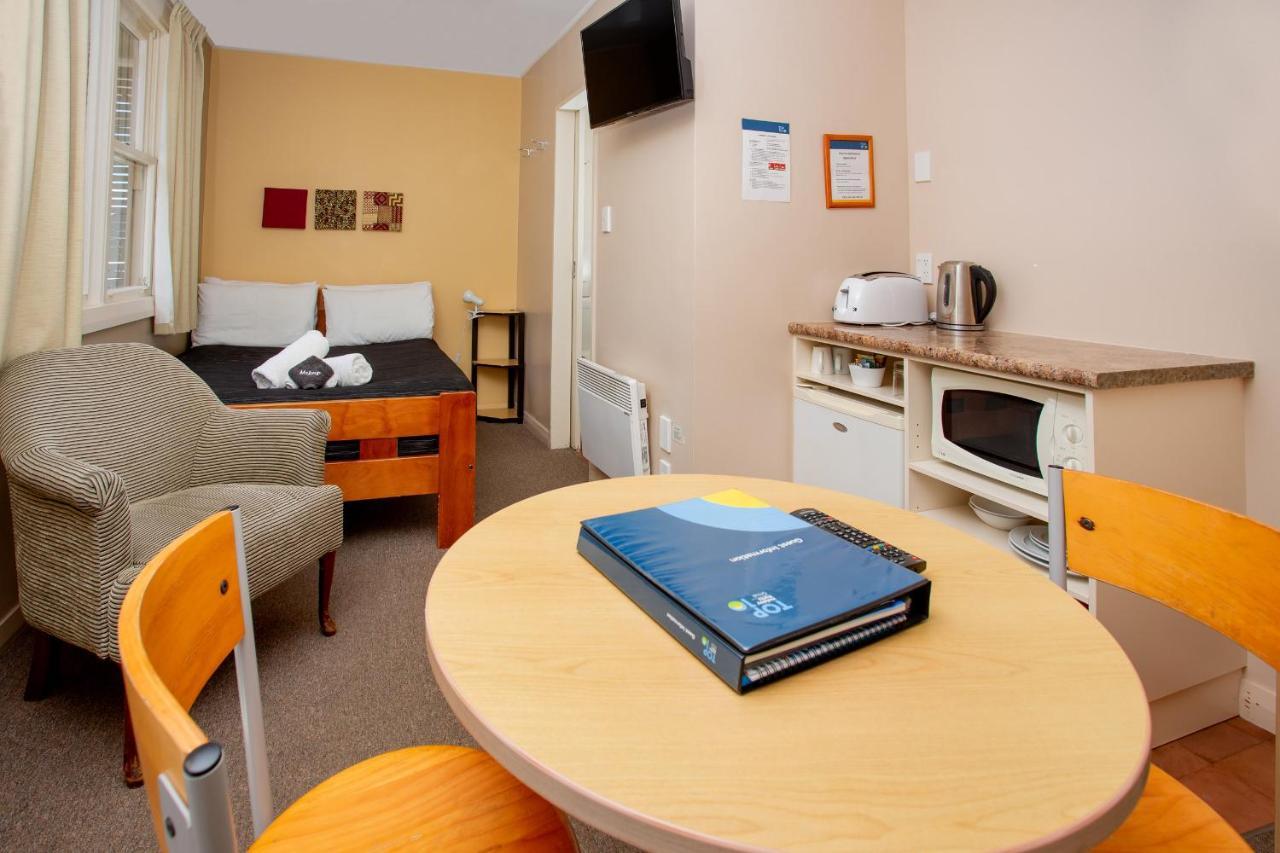 Economy Studio - Sleeps 2