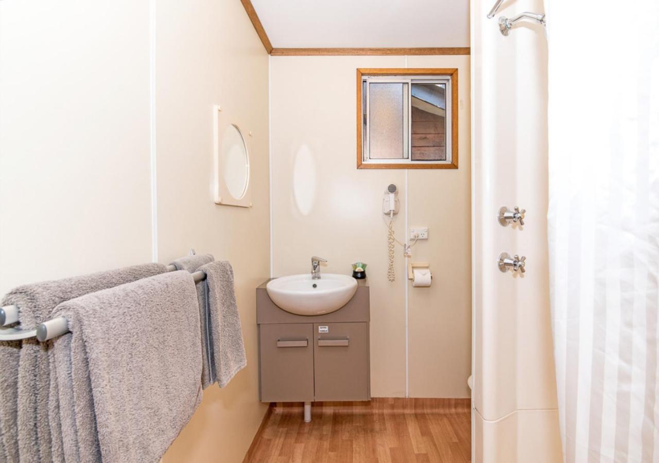 Studio,1586859312:JPEG