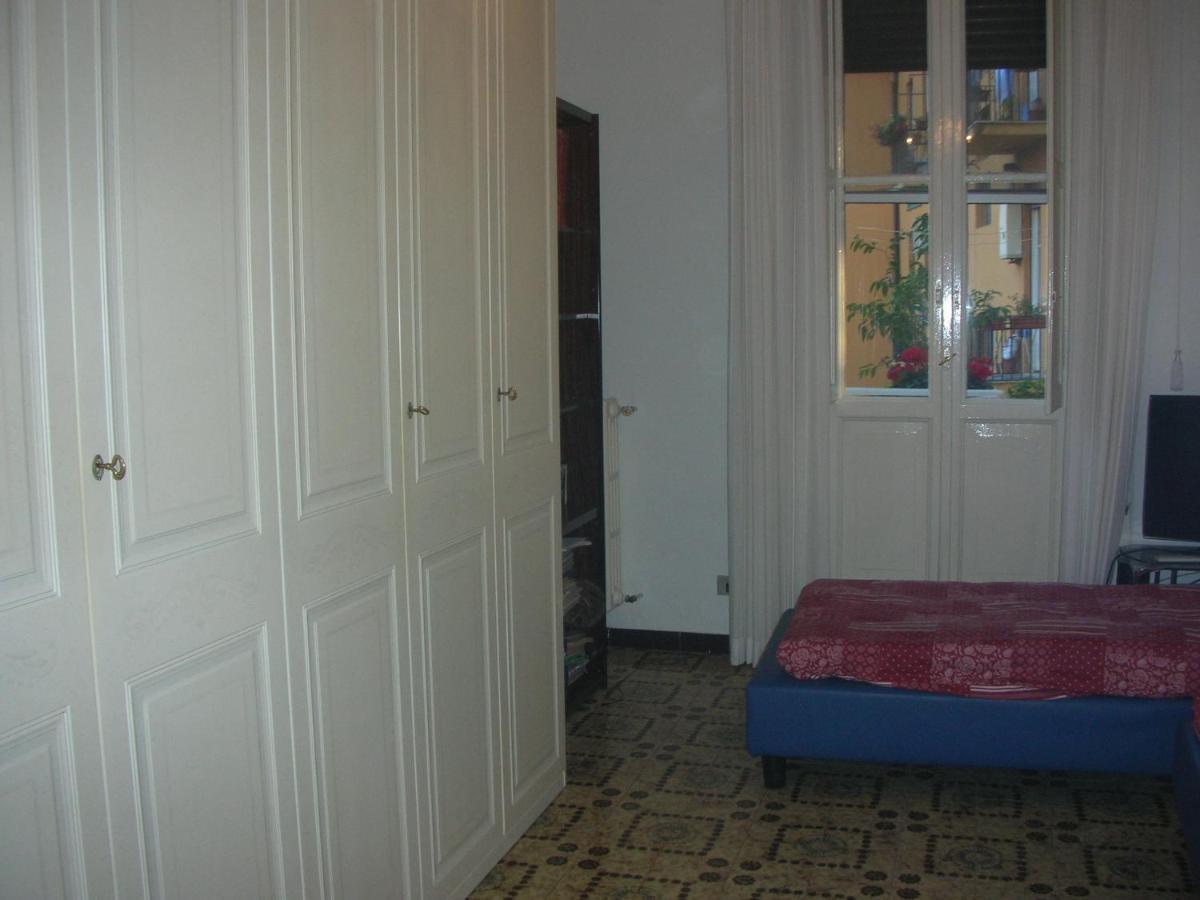 Twin Room with Private External Bathroom