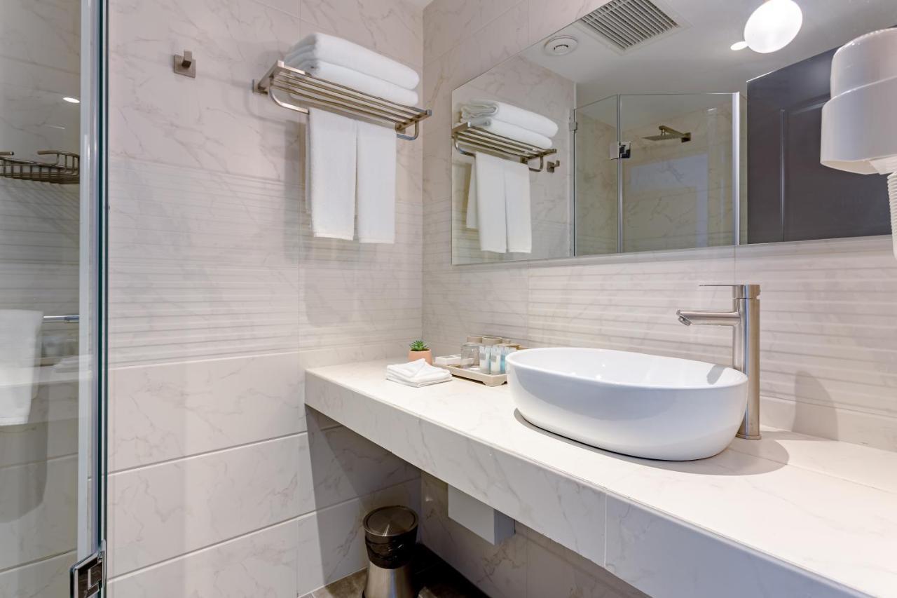 Stadard Twin Room with Balcony - Smoking