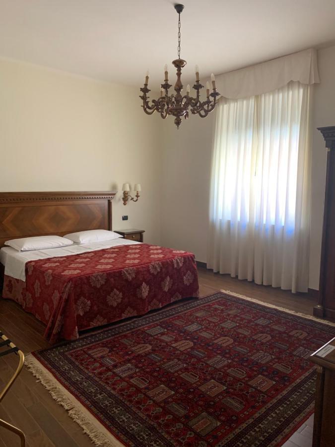 Double or Twin Room with Private External Bathroom