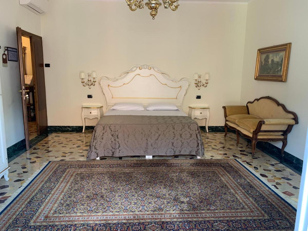 Triple Room with Private External Bathroom