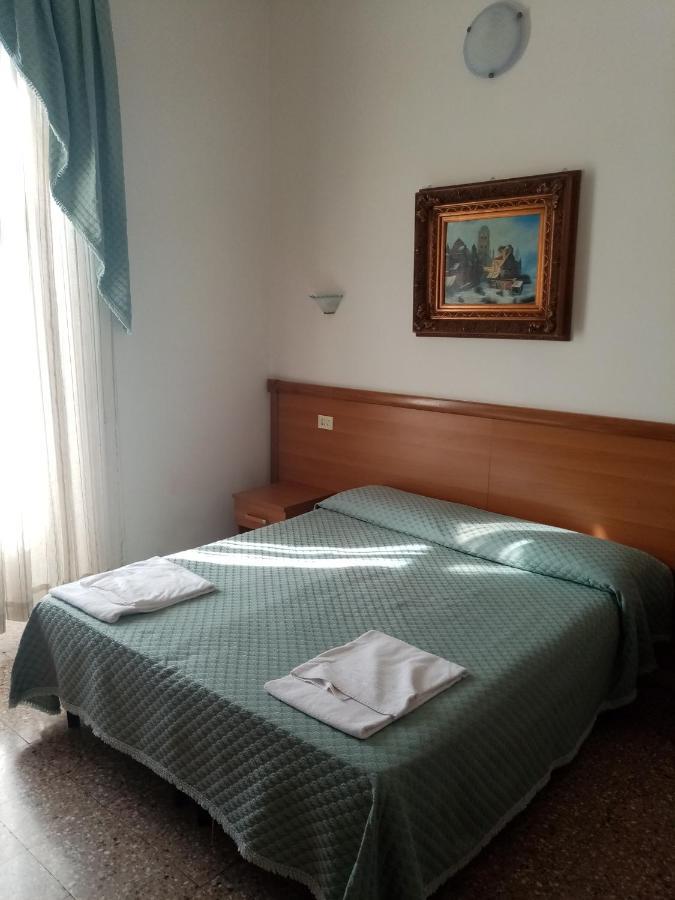 Double or Twin Room with Private Bathroom