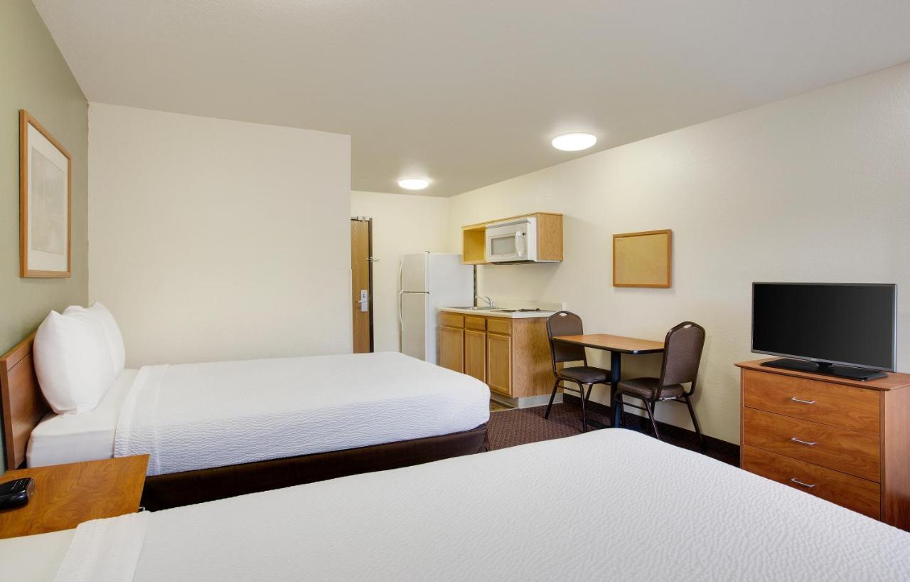Efficiency Room Two Queen Beds Kitchen Non-Smoking