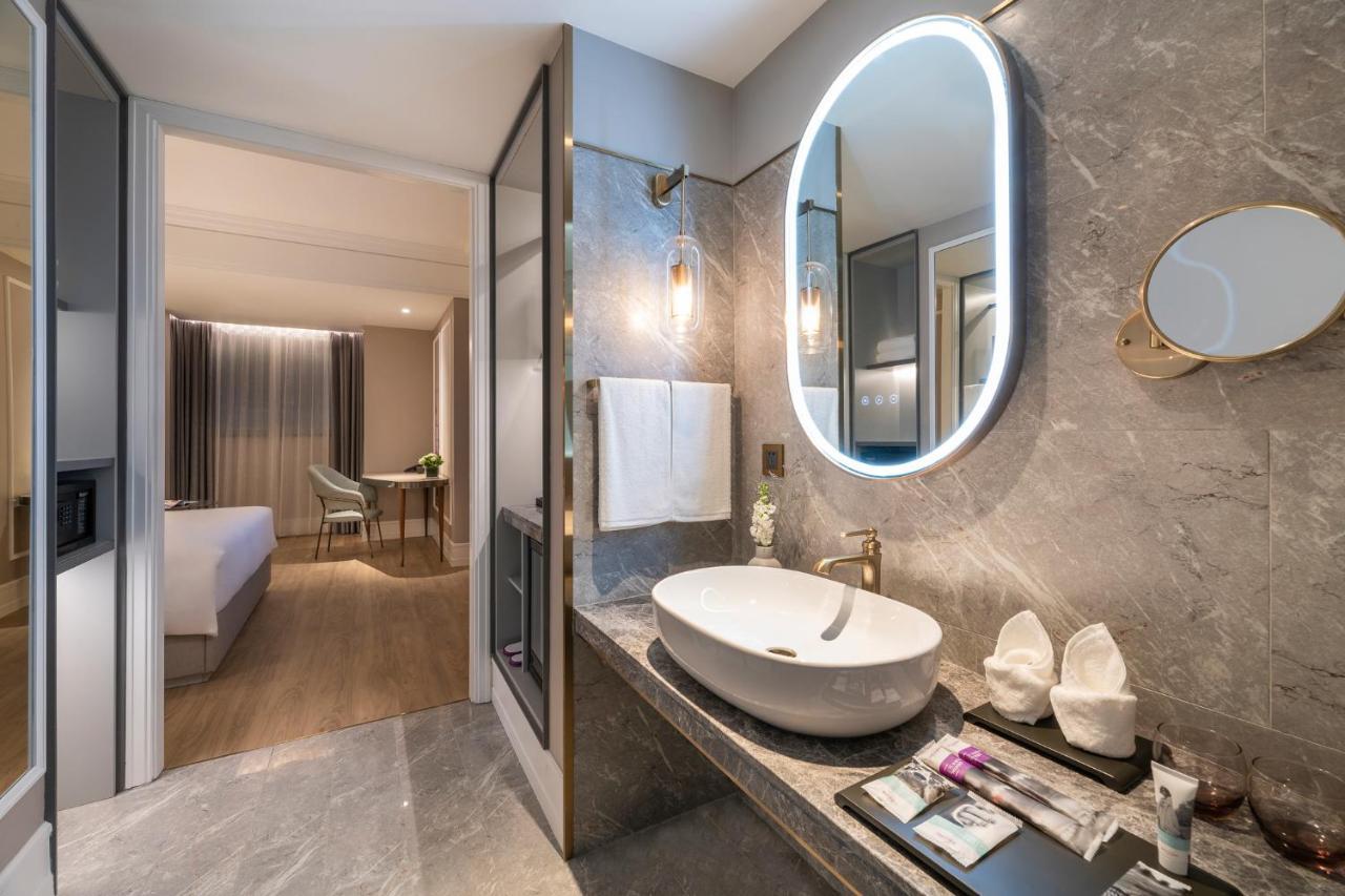 Executive King Room
