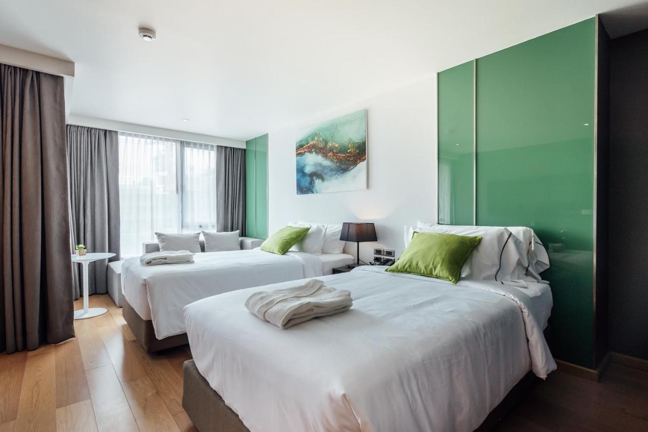 Studio Premier Twin Bed